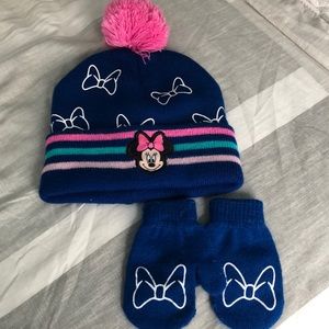 Minnie hat and gloves